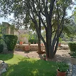 Holiday home Sous Les Chenes *