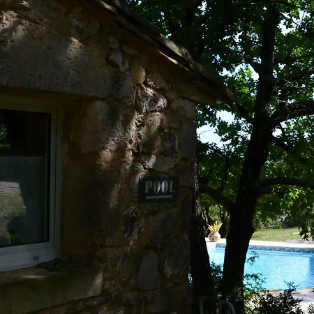 Sous Les Chênes * Lussan (Gard)