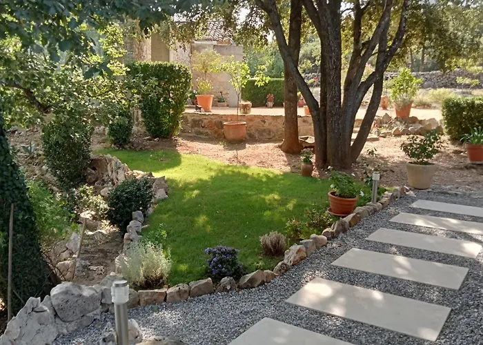 Vakantiehuis Sous Les Chenes Lussan (Gard)