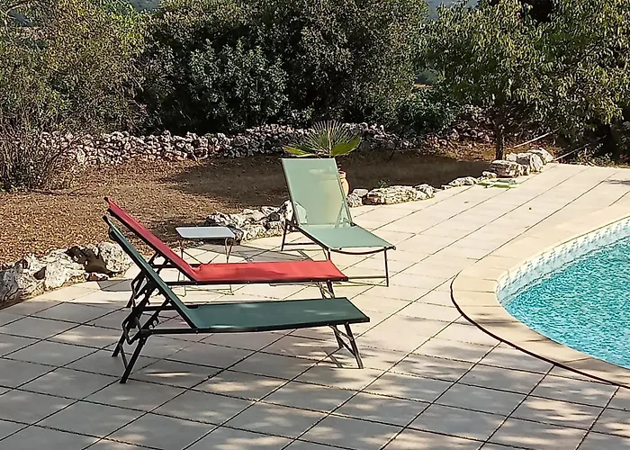 Sous Les Chenes * Lussan (Gard)