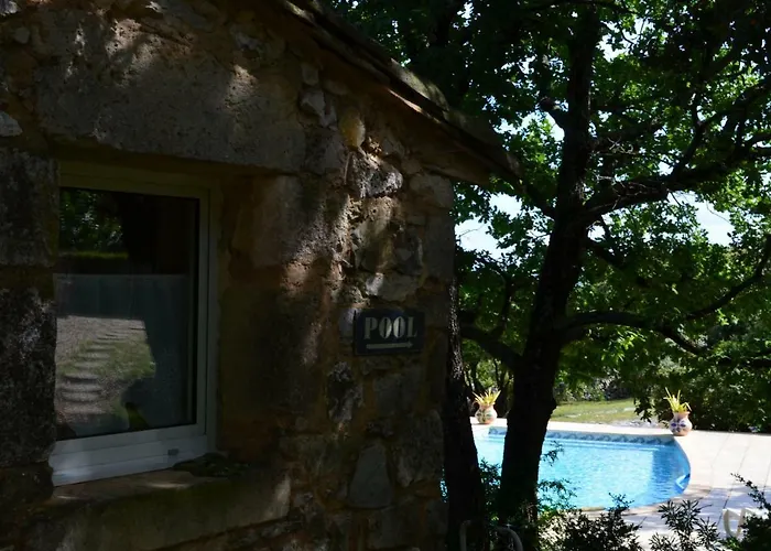 Sous Les Chenes * Lussan (Gard)